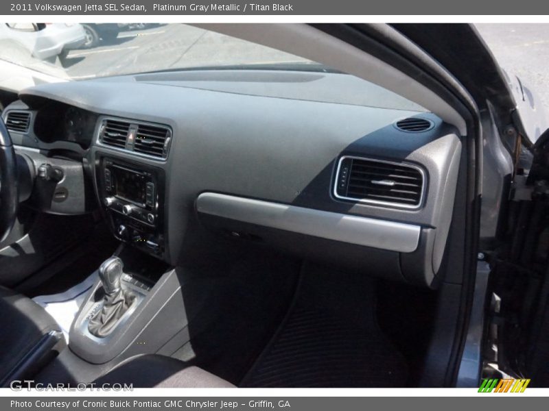 Platinum Gray Metallic / Titan Black 2011 Volkswagen Jetta SEL Sedan