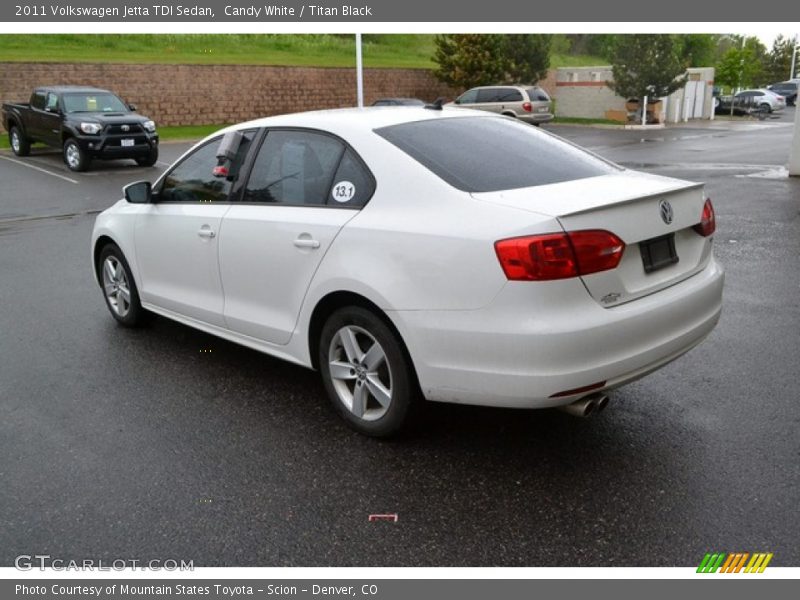 Candy White / Titan Black 2011 Volkswagen Jetta TDI Sedan