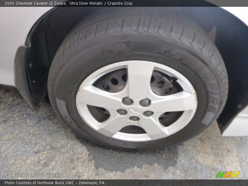Ultra Silver Metallic / Graphite Gray 2003 Chevrolet Cavalier LS Coupe
