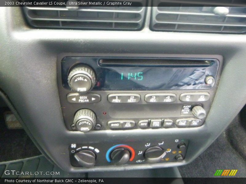 Ultra Silver Metallic / Graphite Gray 2003 Chevrolet Cavalier LS Coupe