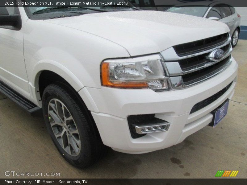 White Platinum Metallic Tri-Coat / Ebony 2015 Ford Expedition XLT