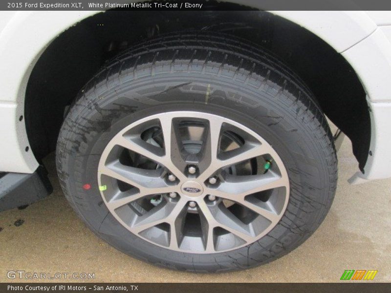 White Platinum Metallic Tri-Coat / Ebony 2015 Ford Expedition XLT