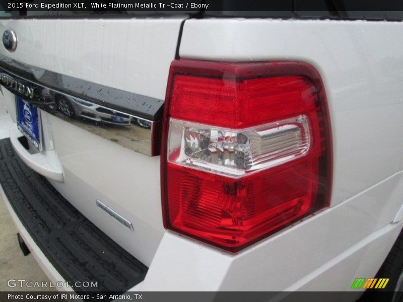 White Platinum Metallic Tri-Coat / Ebony 2015 Ford Expedition XLT