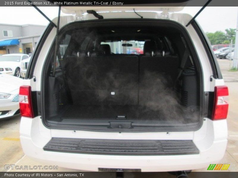 White Platinum Metallic Tri-Coat / Ebony 2015 Ford Expedition XLT