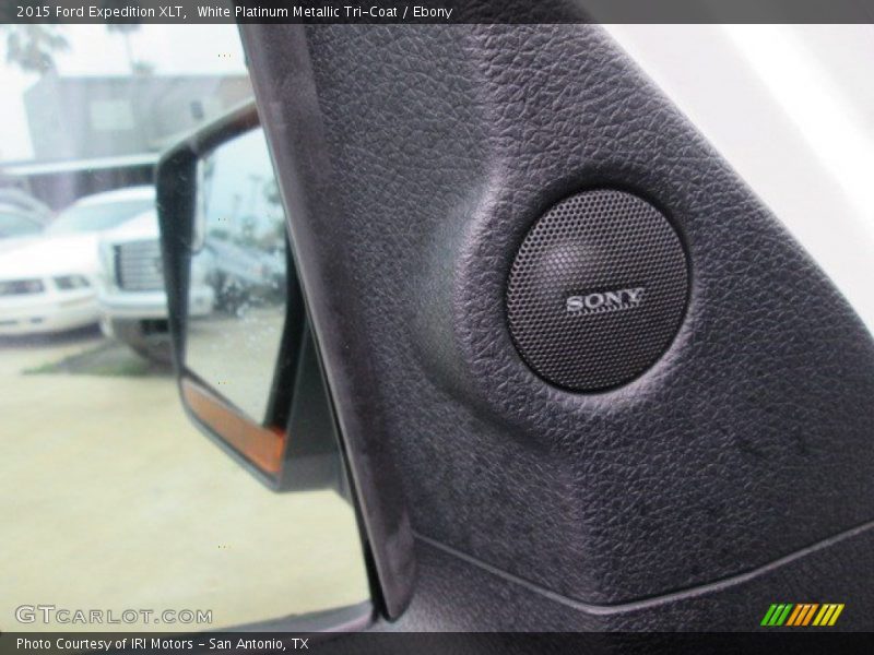 White Platinum Metallic Tri-Coat / Ebony 2015 Ford Expedition XLT