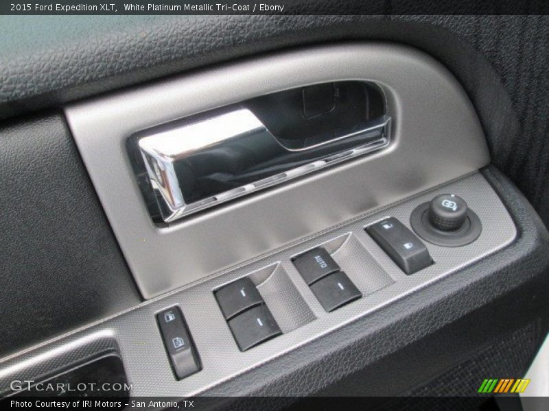 White Platinum Metallic Tri-Coat / Ebony 2015 Ford Expedition XLT