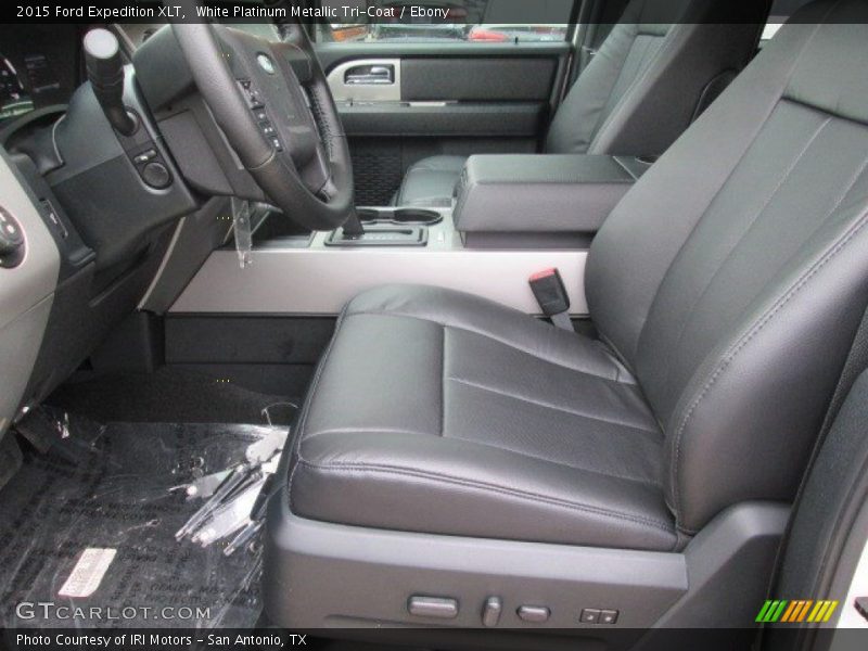 White Platinum Metallic Tri-Coat / Ebony 2015 Ford Expedition XLT