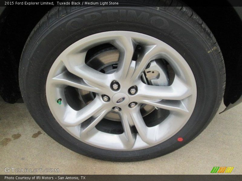 Tuxedo Black / Medium Light Stone 2015 Ford Explorer Limited
