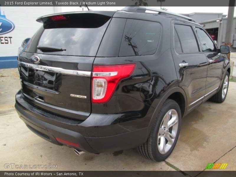 Tuxedo Black / Medium Light Stone 2015 Ford Explorer Limited