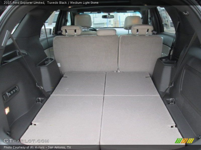 Tuxedo Black / Medium Light Stone 2015 Ford Explorer Limited