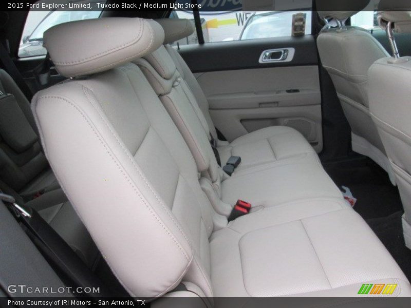 Tuxedo Black / Medium Light Stone 2015 Ford Explorer Limited