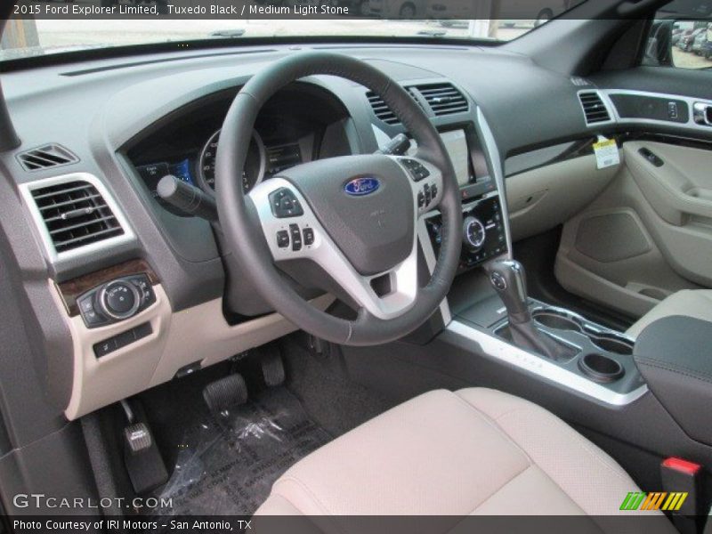 Tuxedo Black / Medium Light Stone 2015 Ford Explorer Limited