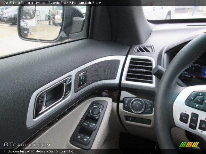 Tuxedo Black / Medium Light Stone 2015 Ford Explorer Limited