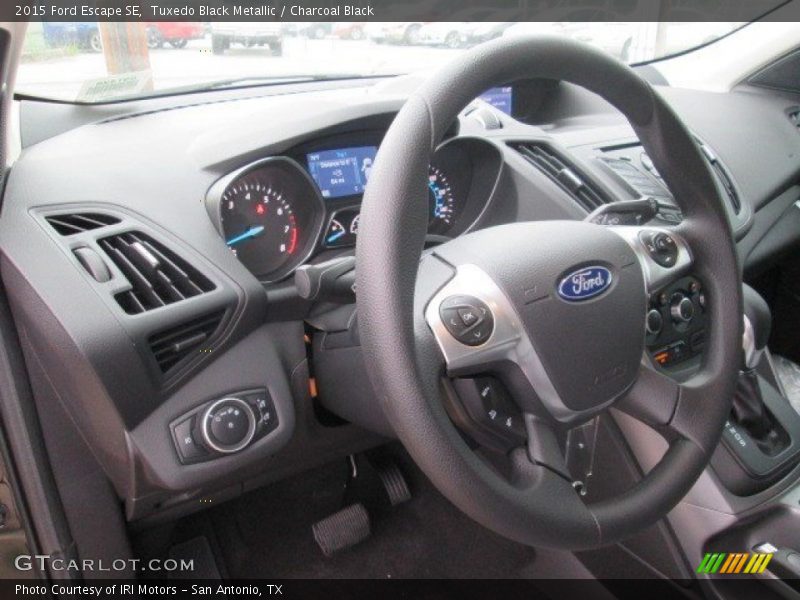 Tuxedo Black Metallic / Charcoal Black 2015 Ford Escape SE