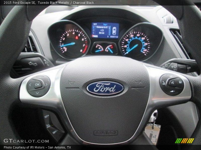 Tuxedo Black Metallic / Charcoal Black 2015 Ford Escape SE