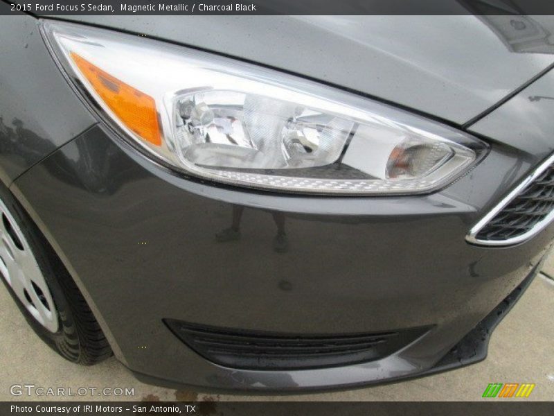 Magnetic Metallic / Charcoal Black 2015 Ford Focus S Sedan