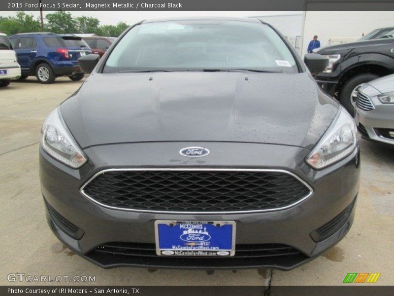 Magnetic Metallic / Charcoal Black 2015 Ford Focus S Sedan