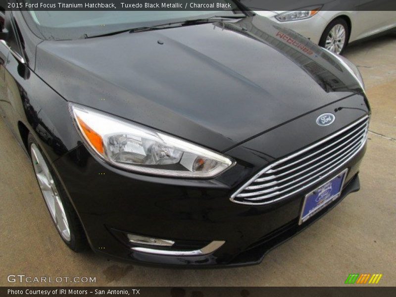 Tuxedo Black Metallic / Charcoal Black 2015 Ford Focus Titanium Hatchback