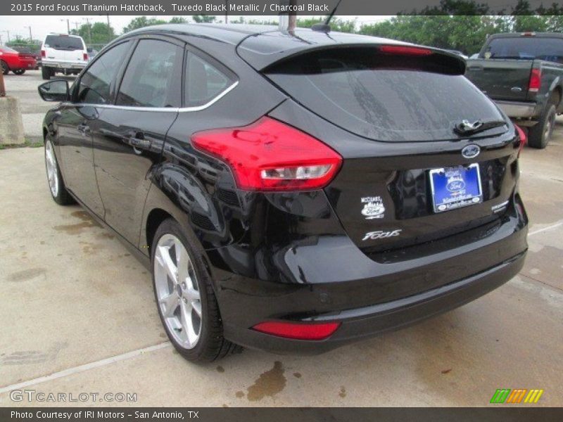 Tuxedo Black Metallic / Charcoal Black 2015 Ford Focus Titanium Hatchback