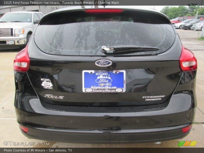 Tuxedo Black Metallic / Charcoal Black 2015 Ford Focus Titanium Hatchback