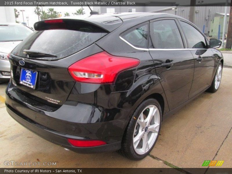 Tuxedo Black Metallic / Charcoal Black 2015 Ford Focus Titanium Hatchback