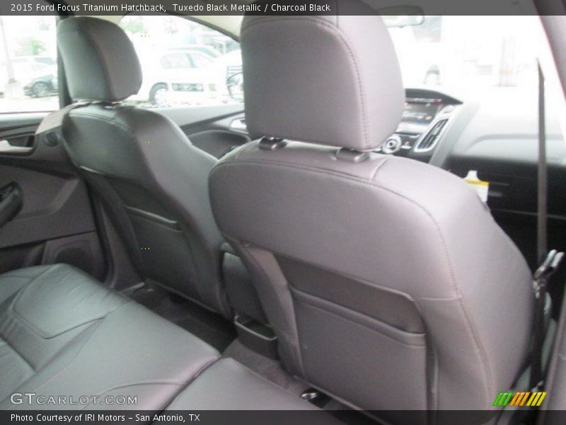 Tuxedo Black Metallic / Charcoal Black 2015 Ford Focus Titanium Hatchback