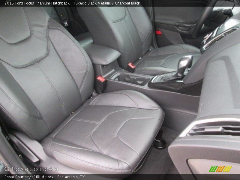 Tuxedo Black Metallic / Charcoal Black 2015 Ford Focus Titanium Hatchback
