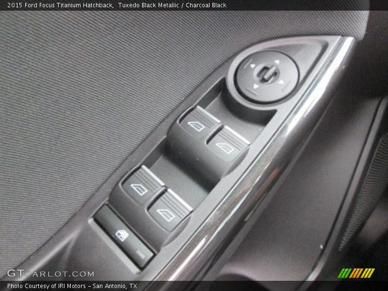 Tuxedo Black Metallic / Charcoal Black 2015 Ford Focus Titanium Hatchback