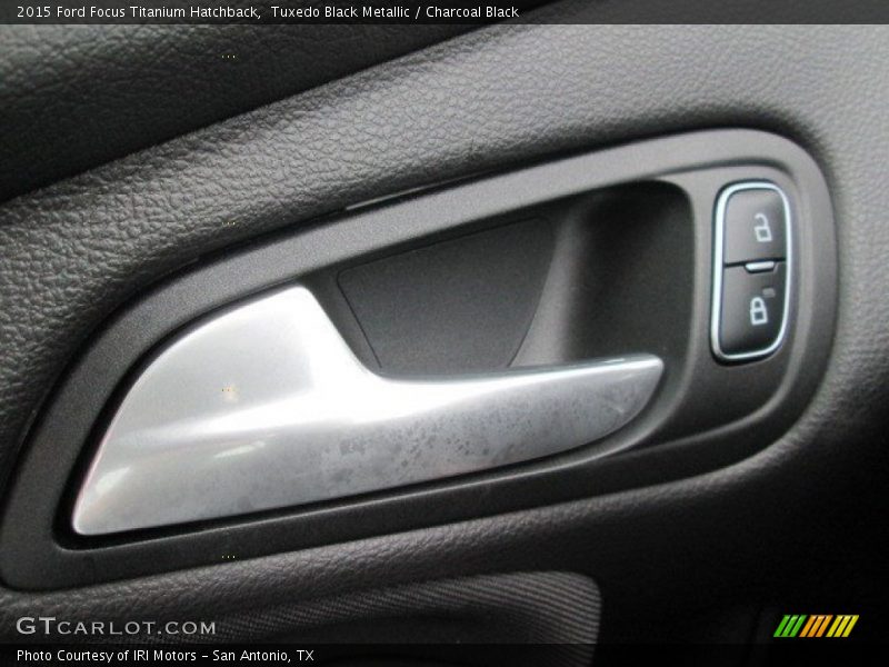 Tuxedo Black Metallic / Charcoal Black 2015 Ford Focus Titanium Hatchback