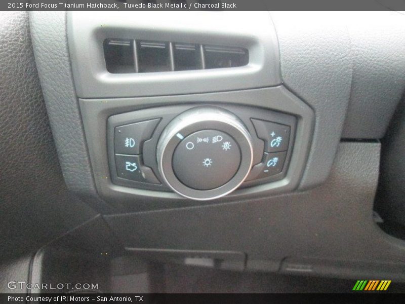 Tuxedo Black Metallic / Charcoal Black 2015 Ford Focus Titanium Hatchback