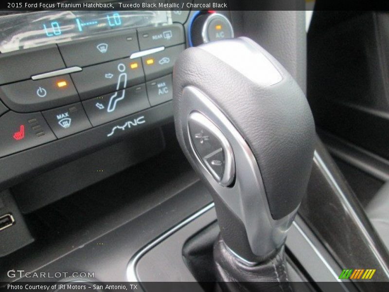 Tuxedo Black Metallic / Charcoal Black 2015 Ford Focus Titanium Hatchback
