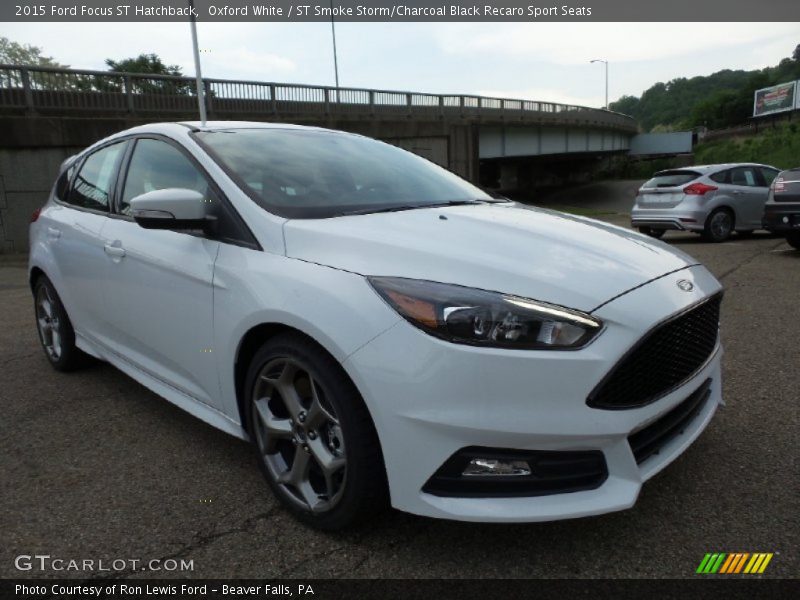 Oxford White / ST Smoke Storm/Charcoal Black Recaro Sport Seats 2015 Ford Focus ST Hatchback