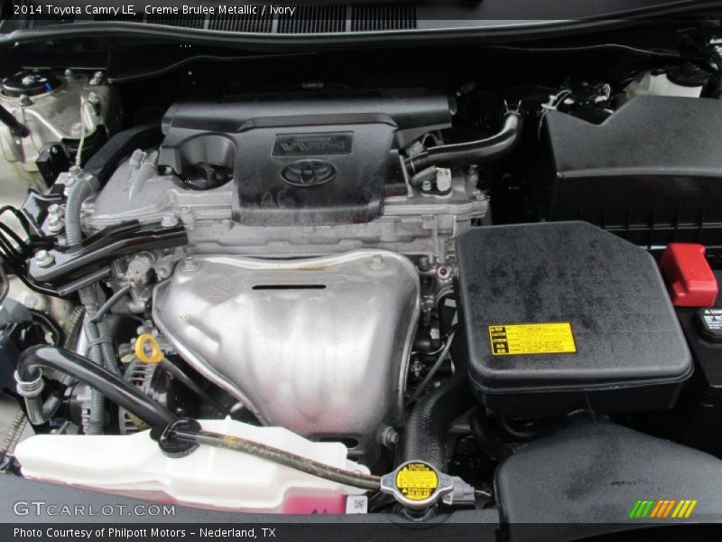 Creme Brulee Metallic / Ivory 2014 Toyota Camry LE