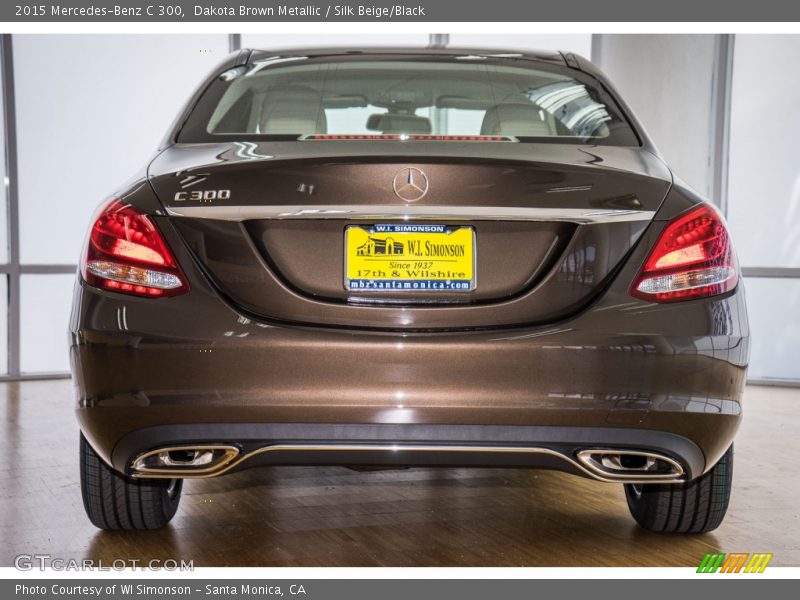 Dakota Brown Metallic / Silk Beige/Black 2015 Mercedes-Benz C 300