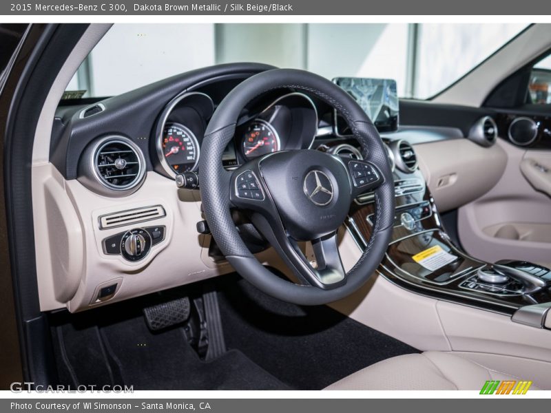 Dakota Brown Metallic / Silk Beige/Black 2015 Mercedes-Benz C 300