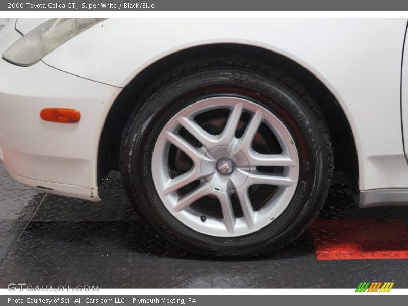 Super White / Black/Blue 2000 Toyota Celica GT