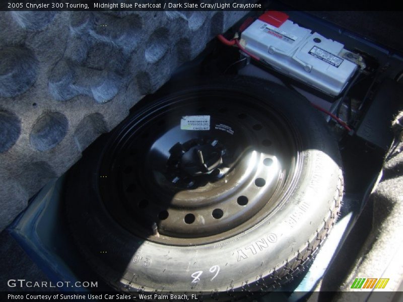 Midnight Blue Pearlcoat / Dark Slate Gray/Light Graystone 2005 Chrysler 300 Touring