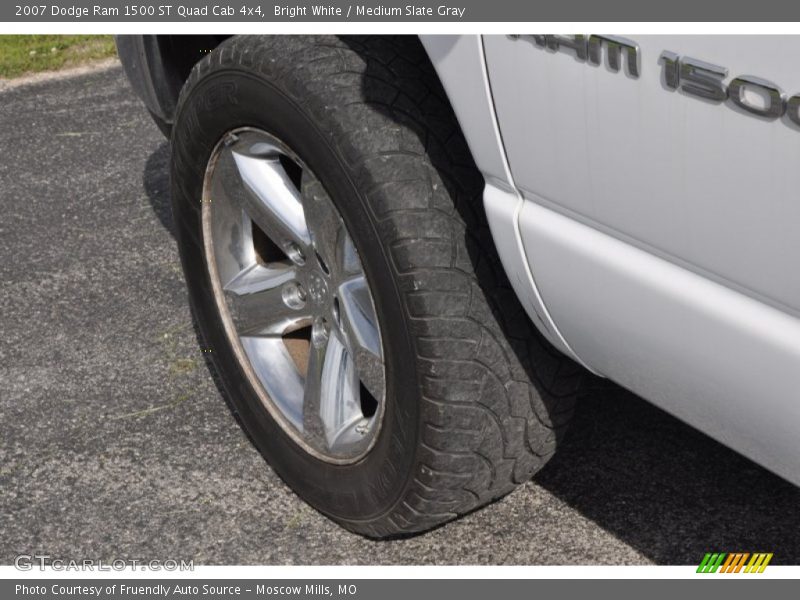Bright White / Medium Slate Gray 2007 Dodge Ram 1500 ST Quad Cab 4x4