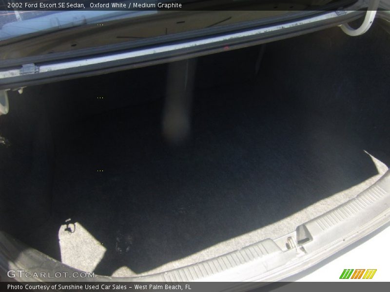 Oxford White / Medium Graphite 2002 Ford Escort SE Sedan