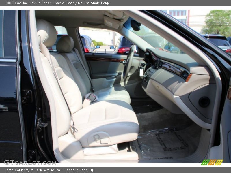 Sable Black / Neutral Shale Beige 2003 Cadillac DeVille Sedan