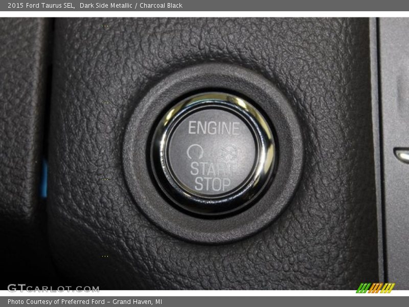 Dark Side Metallic / Charcoal Black 2015 Ford Taurus SEL