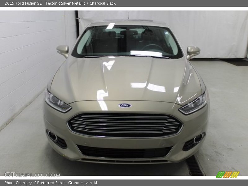 Tectonic Silver Metallic / Charcoal Black 2015 Ford Fusion SE