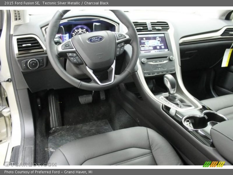Tectonic Silver Metallic / Charcoal Black 2015 Ford Fusion SE