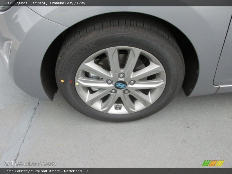 Titanium Gray / Gray 2016 Hyundai Elantra SE