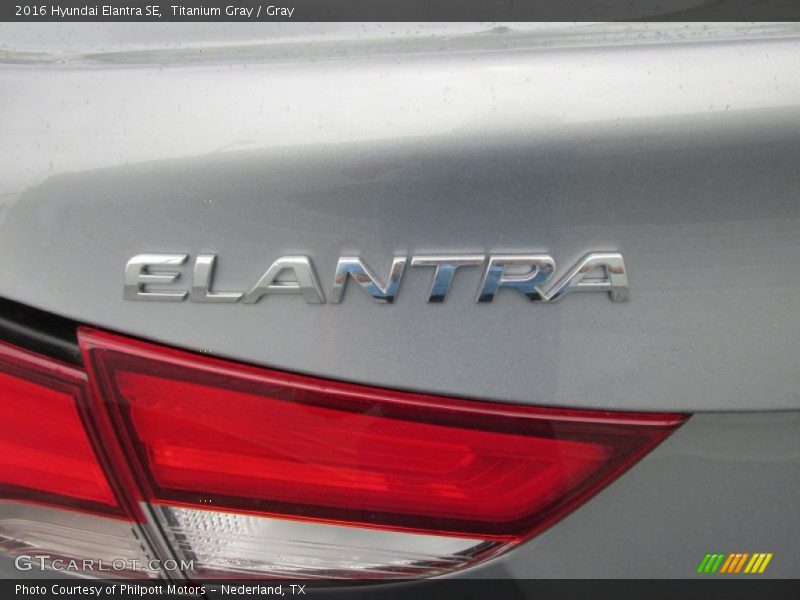 Titanium Gray / Gray 2016 Hyundai Elantra SE