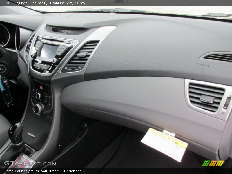 Titanium Gray / Gray 2016 Hyundai Elantra SE