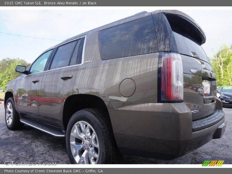 Bronze Alloy Metallic / Jet Black 2015 GMC Yukon SLE