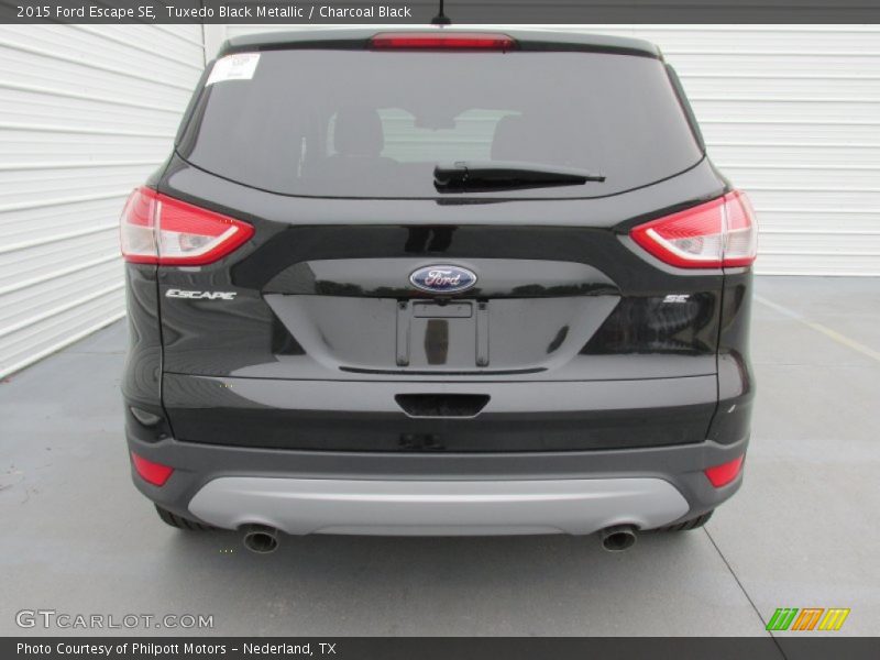 Tuxedo Black Metallic / Charcoal Black 2015 Ford Escape SE