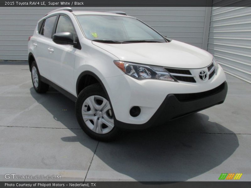 Super White / Black 2015 Toyota RAV4 LE