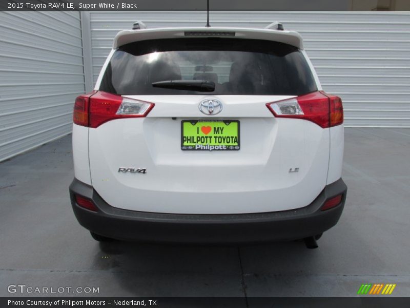 Super White / Black 2015 Toyota RAV4 LE